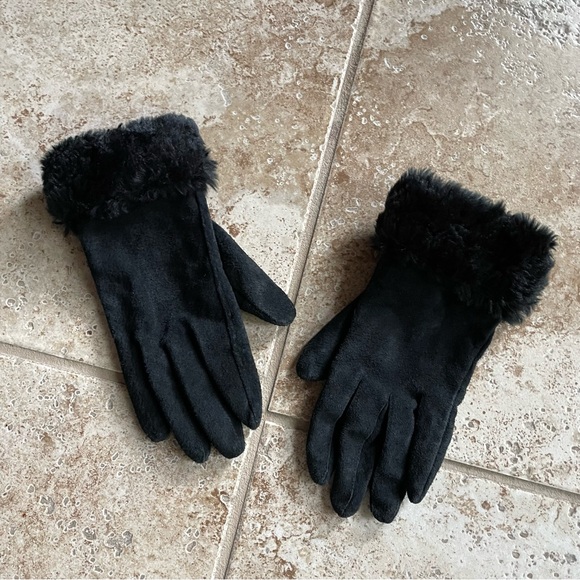 Wilson Leather Suede Gloves - Picture 1 of 3